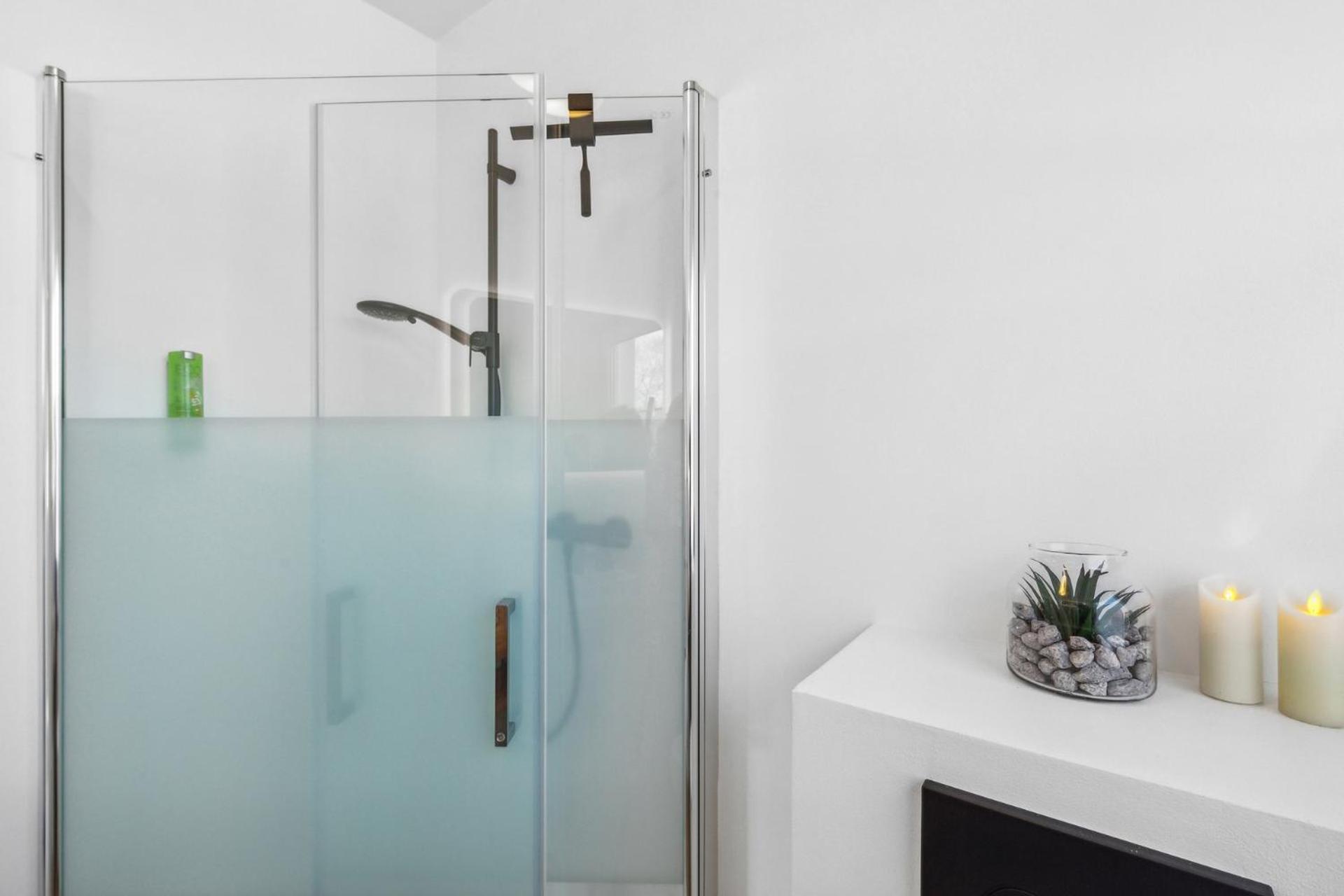 Citychalet-uni- Boxspringbett Kueche-ruhig-parkplatz Apartment Bochum