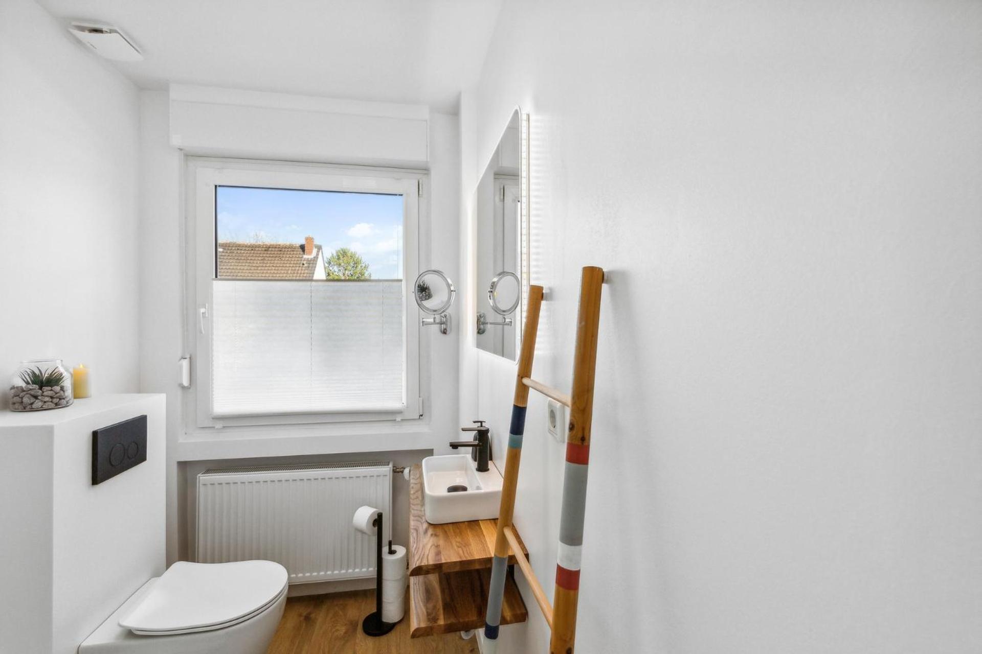 Citychalet-uni- Boxspringbett Kueche-ruhig-parkplatz Apartamento